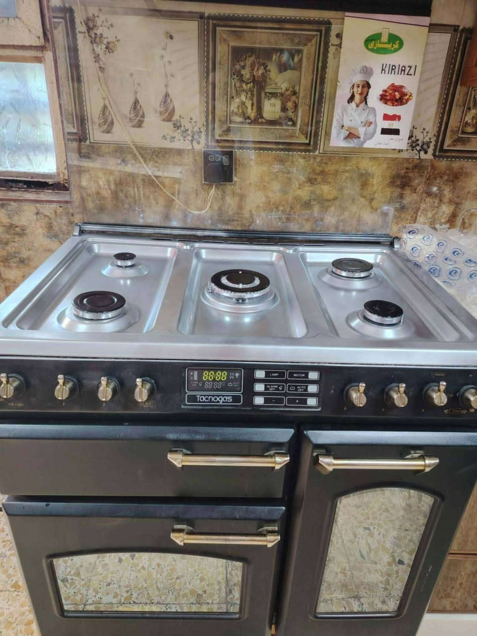 ورشه ابو مصطفى كافه انواع الطباخات صيانه واقعيه كربلاء نجيكم للبيت الاتصال على رقم الهاتف في الواتساب متوفر دز لنا صوره الطباخ والعطار على الواتساب صيانه اصلك الباب بيتك ***********
