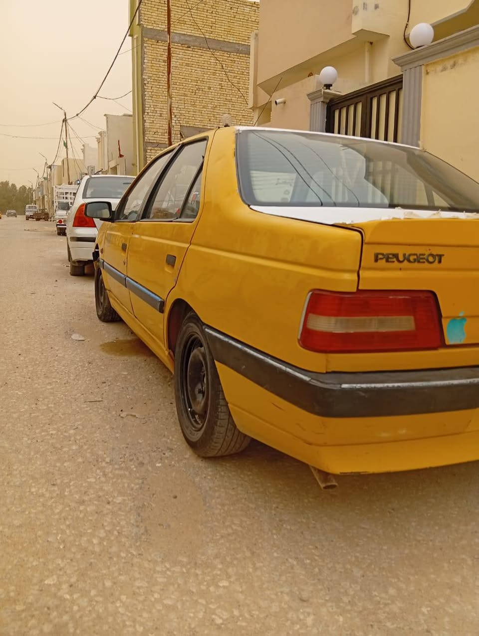 السلام عليكم بيجو 405 للبيع مكفوله كفاله عامه رقم بغداد تبريد ثلج وي سويج حداديه كير محرك سياره كامله مكمله ماعايزه برغي او مراوس حسب القناعه  ***********
