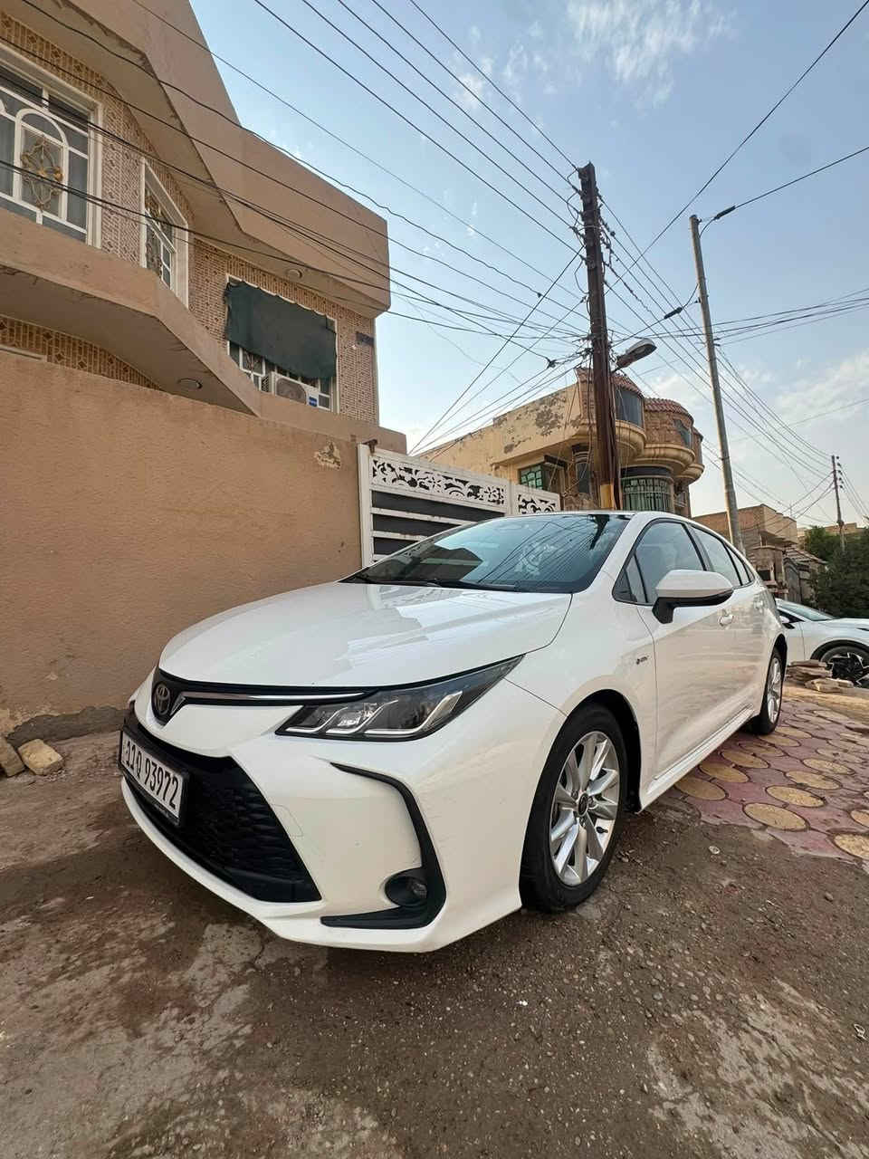 سلام عليكم 
كورلا هايبرد خليجي موديل 24 كفاله عامه 
رقم بغداد 
فول مواصفات 
مكاني الحله شارع ستين 
السعر 149 مجال بسيط جدا 
***********
