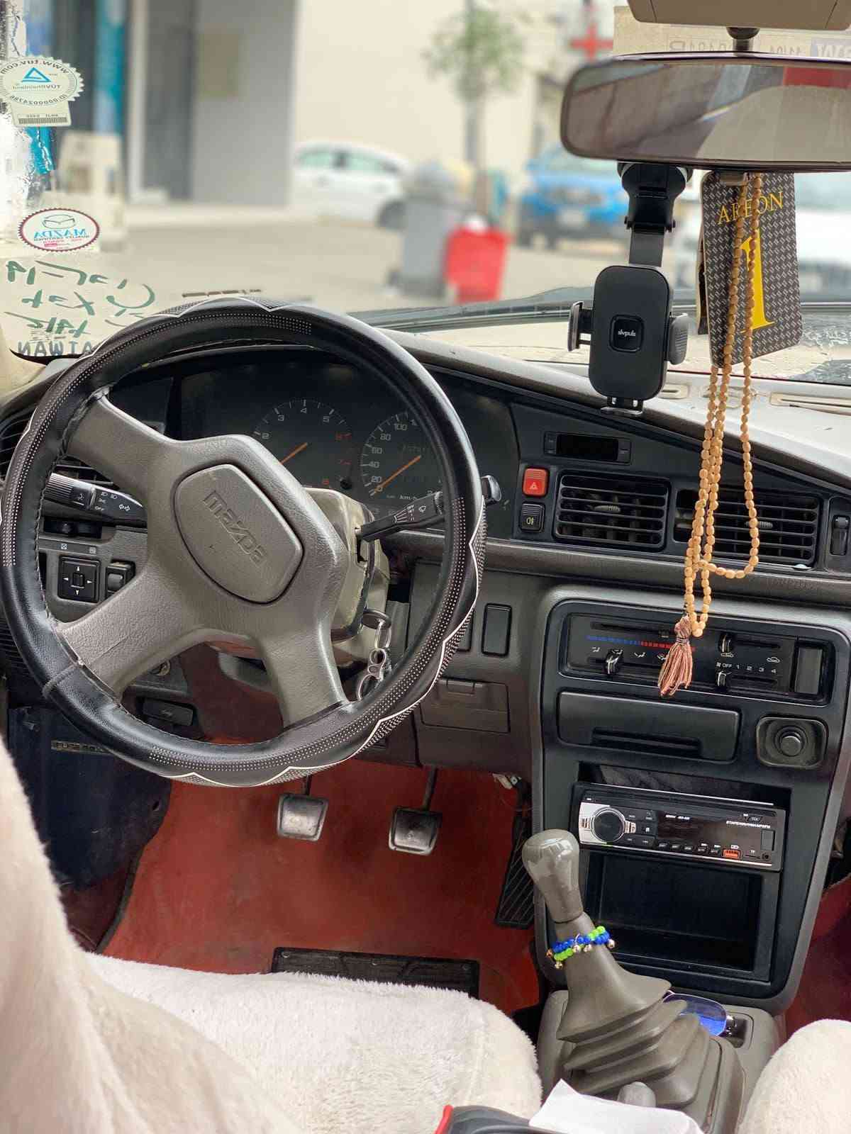 مازدا جانتا • ١٩٩١ • بلا صدمات