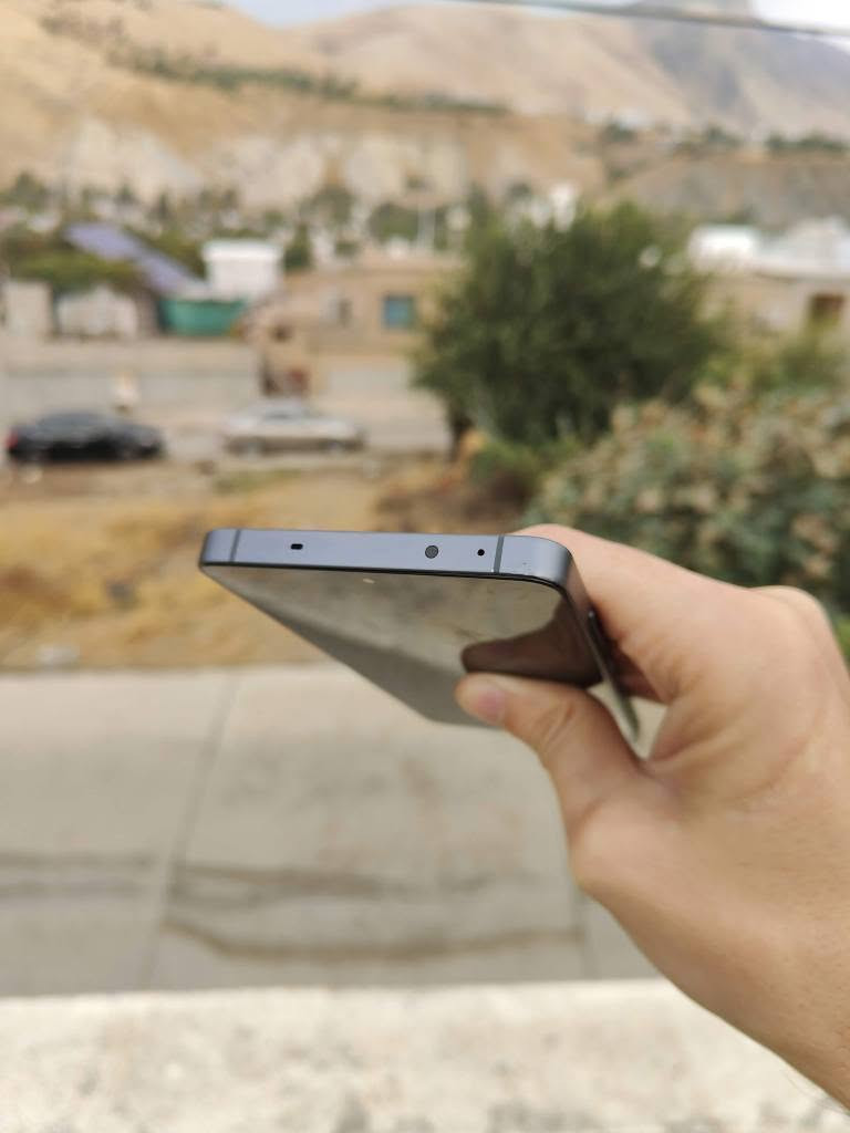 ون بلس ايس ٥ • رام ١٢+١٢ • بطارية ١٠٠٪