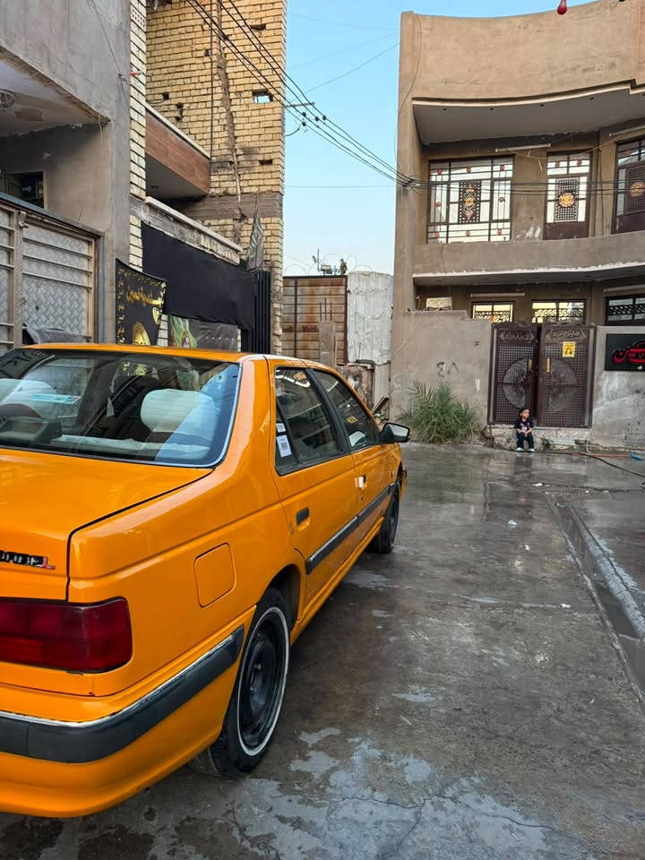 سلام عليكم بيجو بارص موديل ١٨سياره مكينه وكير وحاديه خير من الله تخم تاير جديد سياره غاز تبريد شغال🥶بس بيهة بيغ قليل السعر ٥٣وبيهه مجال للراغب بل شراء الستفسار *********** المكان بغداد
