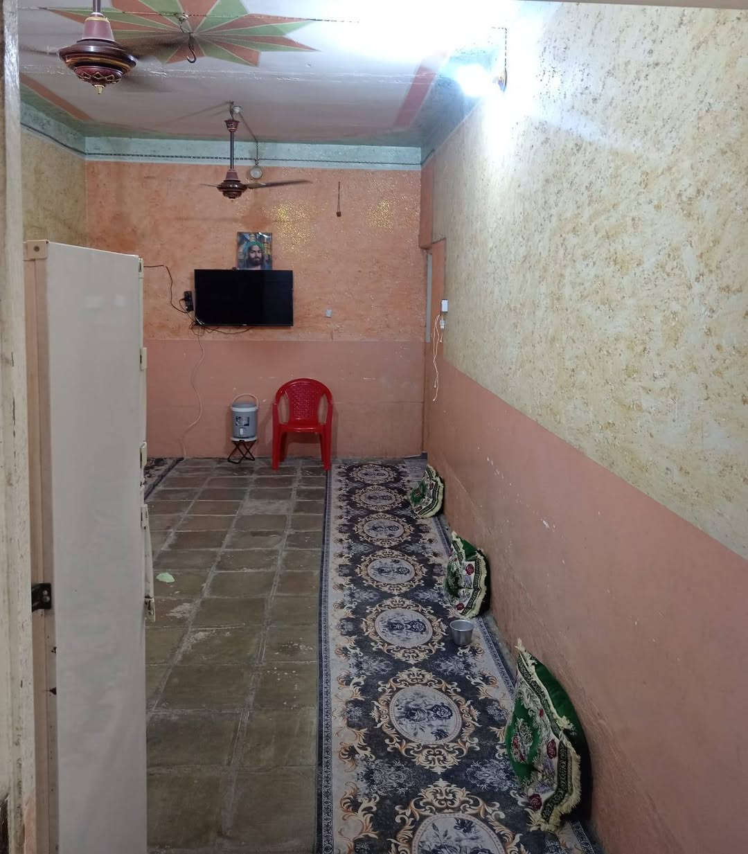 دار زراعي  للبيع مسجل في البلديه المساحه ١٢٥ متر
في المناذره حي الزهراء نهاية شارع المرور
السعر ٢٣ وبيه مجال

للتواصل ***********
