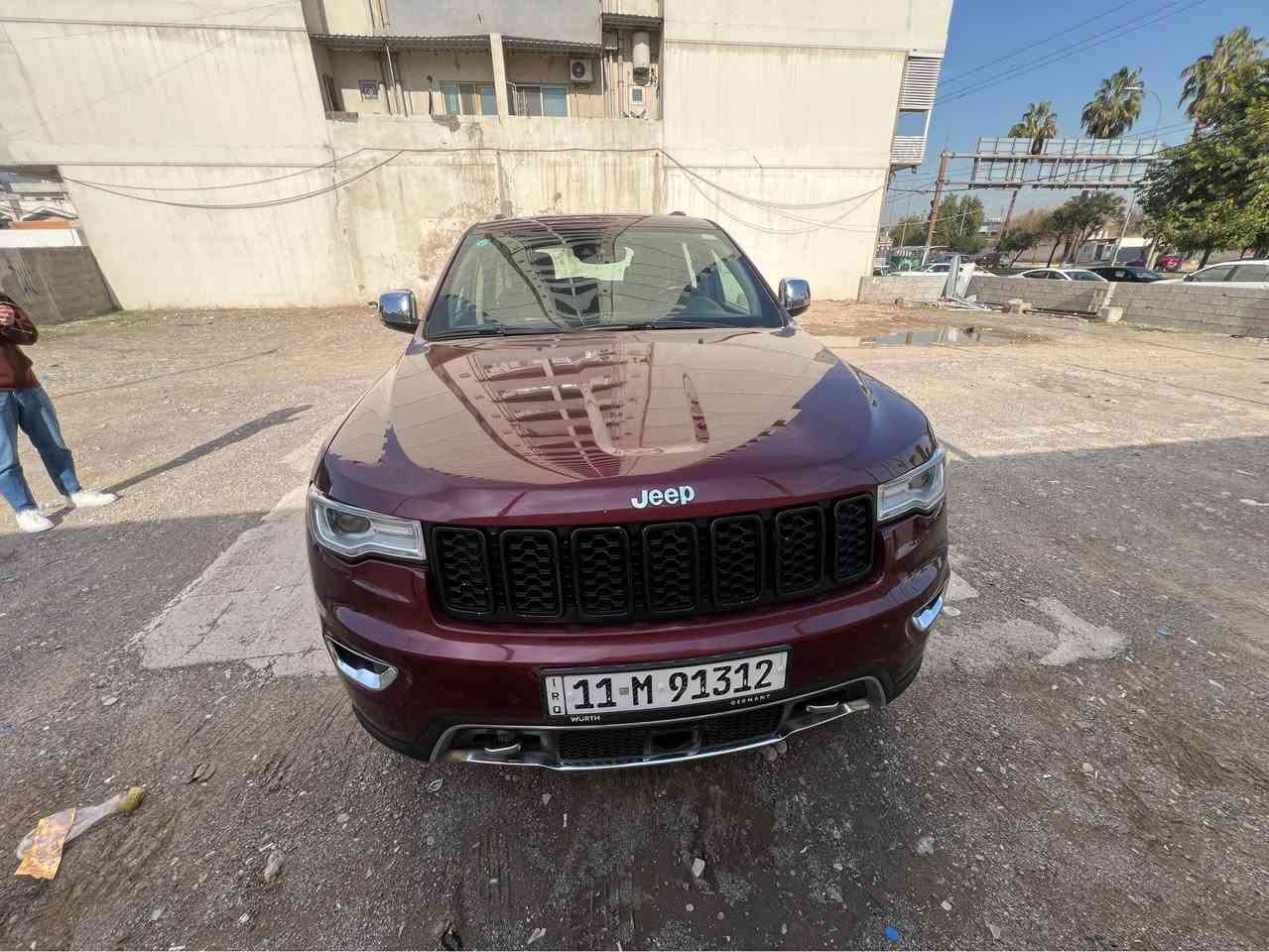 السلام عليكم السيارة حادثها جاملغ صفحة اليمين وبنيد وبلعراق نص باب السايق مفوح علحايط اليارة مناقصها شي وسعرها بي مجال بسيط للشراي صدر وتخم تاير وادامة للسيارة كاملة شهر الثالث 2026 الشراي يجي خاص لو يتصل *********** بغداد, العراق
