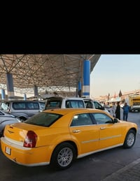 كرايسلر ٣٠٠ • ٢٠٠٩ • نجف عماره