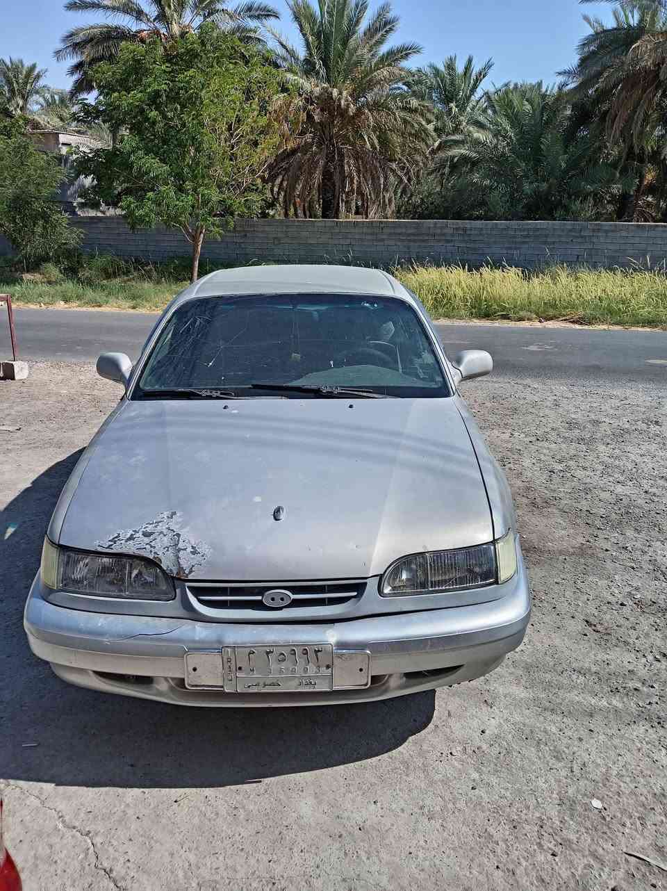 سلام عليكم سوناتا للبيع مديل ١٩٩٤ تخم تاير محرك مفتوح جديد كير عادي بدون ضربه تبريد شغال كامله سفسار ***********
