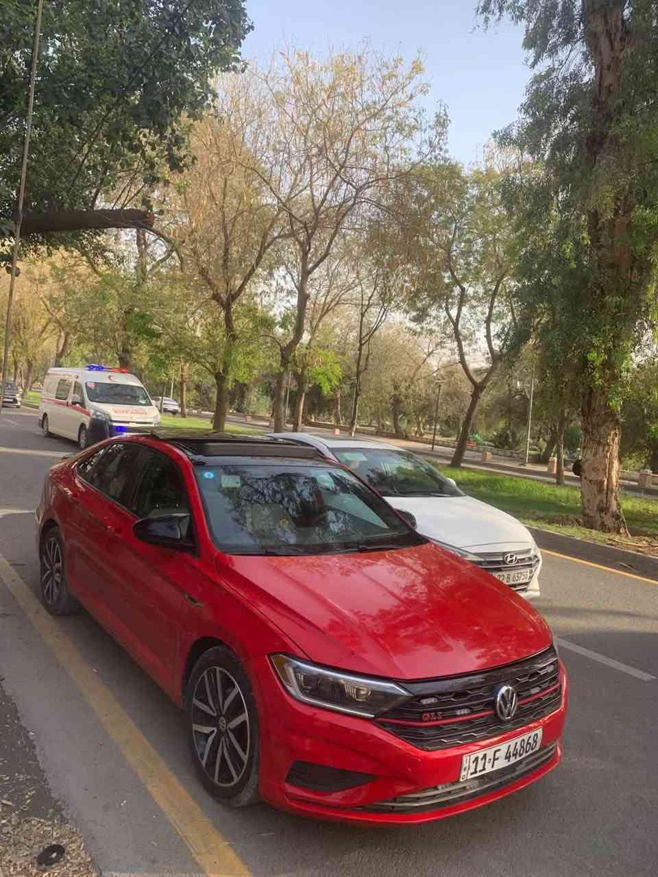 Volkswagen Jetta 2019
سعر بلاشش ١٣٥$ بيها مجال🔥
فوول مواصفات  R, Line
بنوراما
بصمة
رادارات ٣٦٠ درجة
كراسي جلد،كهرباء،تدفئة 
داخل لونين
تحكمات ستيرن
وياله ١٨
ماشية فقط ١٢٩الاف
ضرر❌بنيد وجاملغ وبيها بخات هنا 
ارباك ستيرن و داشبورد اصلي 💯/💯
سيارة مرقمة و بسمي
موجودة 📍بغداد
***********
