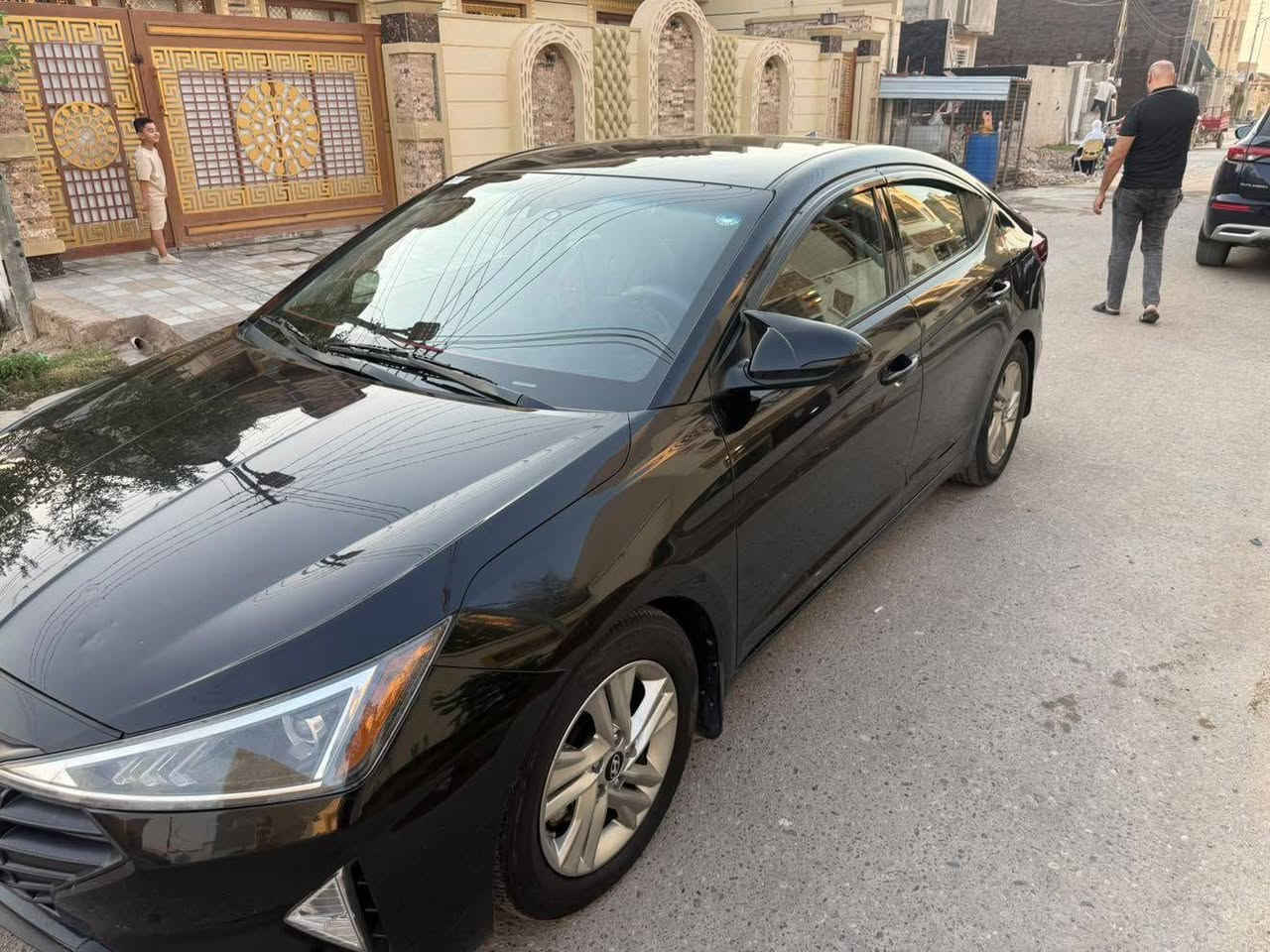 السلام عليكم
النترا 2020 
المواصفات رادرات كامره سويج مو بصمه شاشه كار بلي
 الكير سيفيتي شادله براد كير 
السياره ماشي 83 الف ميل
السياره جديده مناقصها شي كير محرك ممفتوحات بلاديه
صور الحادث موجوده بالمنشور 
رايدها ب 115 بيها مجال قليل 
حادثهه جاملغ وبابين وهلال جاملغ خلفي  طاك ايرباك البرده 
هزه بهذا الشهر سويتهه والسنويه لل2030
***********
