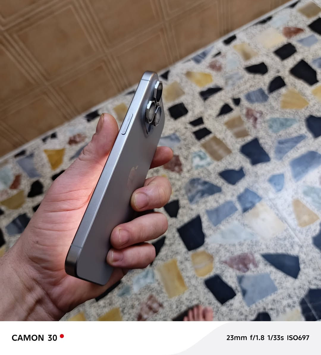 ايفون ١٥برو ماكس ماستر AAA ذاكره ٢٥٦وبطاريه ٨٥جهاز ما مفتوح ابد بس بي نقطتين بشاشه وممثرات نهايا عبالك كلشي مبي وسبب لوكعه في ايدي واكف نضافه جهاز ١٠٠/١٠٠مكاني بغداد السعر ٧٠٠ قفل ***********

نص مكتوب في الصور:
- CAMON 30 23mm f/1.8 1/50s ISO917
- CAMON 30
- 23mm f/1.8 1/50s ISO589
- 23mm f/1.8 1/50s ISO875
- 23mm f/1.8 1/33s ISO746
- CAMON 30  23mm f/1.8 1/33s ISO697
- CAMON 30 23mm f/1.8 1/50s ISO190
- CAMON 30 23mm f/1.8 1/50s ISO196
- CAMON 30 23mm f/1.8 1/50s ISO691
- CAMON 30 23mm f/1.8 1/33s ISO946