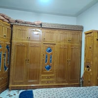 غرفة اخشاب • للبيع