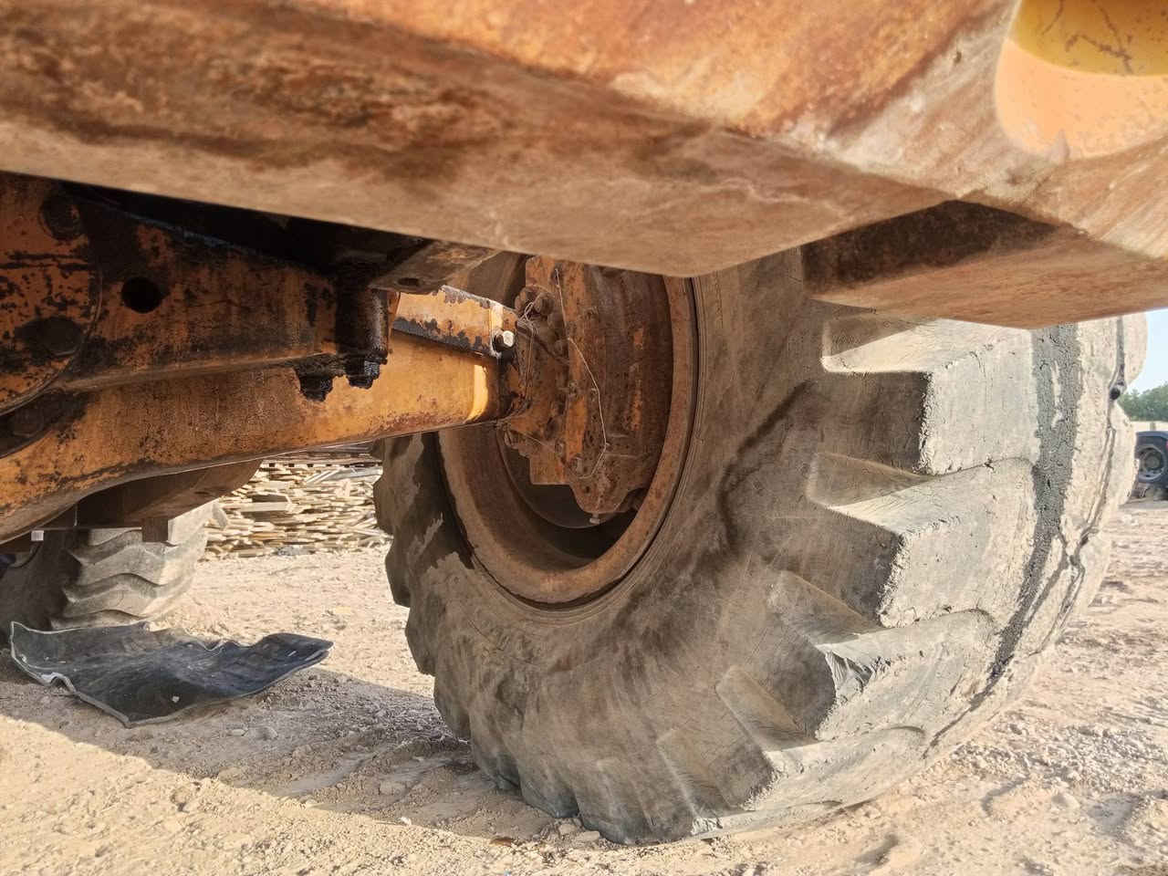 كاتربلر ٩٥٠ • موديل ٨٢ • سريال ١٣