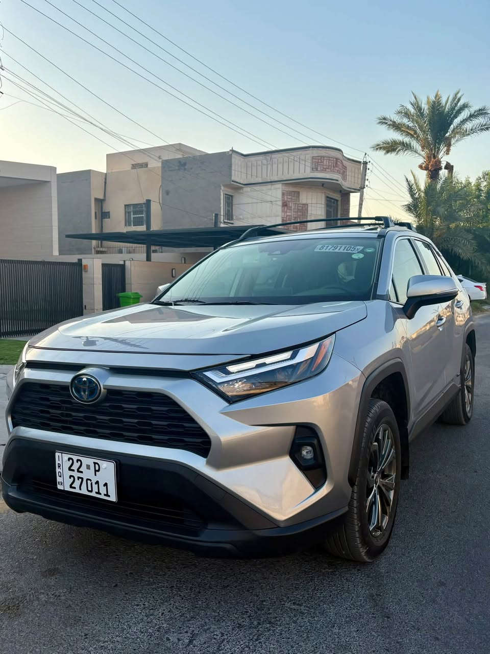 راف فور 2024 xle بريميوم هايبرد
ماشية : 14 الف ميل 
اللون : سلفر 

المواصفات : 
فتحة
بصمة
كشنات جلد 
كشن كهرباء
خزن ميموري كشن 
صندوك كهرباء
باقي المواصفات معروفة للxle البريميوم 

صور الضرر مرفقه بالمنشور 
بدون اي نقص
رقم اربيل ( دخول جديد )

السعر : 258$ وبيه مجال بسيط

المكان :بغداد - العامرية

للاستفسار : ***********
