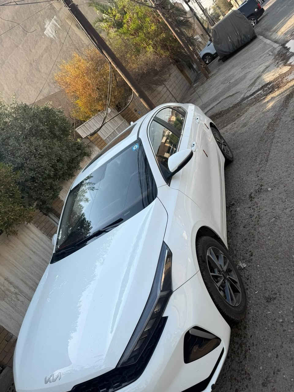 السلام عليكم 
K3
2024
27 k.m
بغداد باسمي بيها بارد جاملغ اليمنه 
مكانها بغداد 
السعر145$
***********
