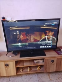 سامسونج • ٤٣ بوصة • بدون نت
