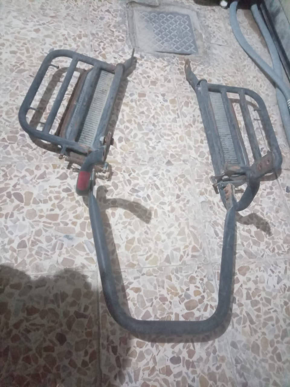 درع اصلي بلادي مال شركه.السلات ينفتحن وينسدن .سعره ب 25 مكان حي النداء شارع المكاتب واتساب فقط فقط ***********
