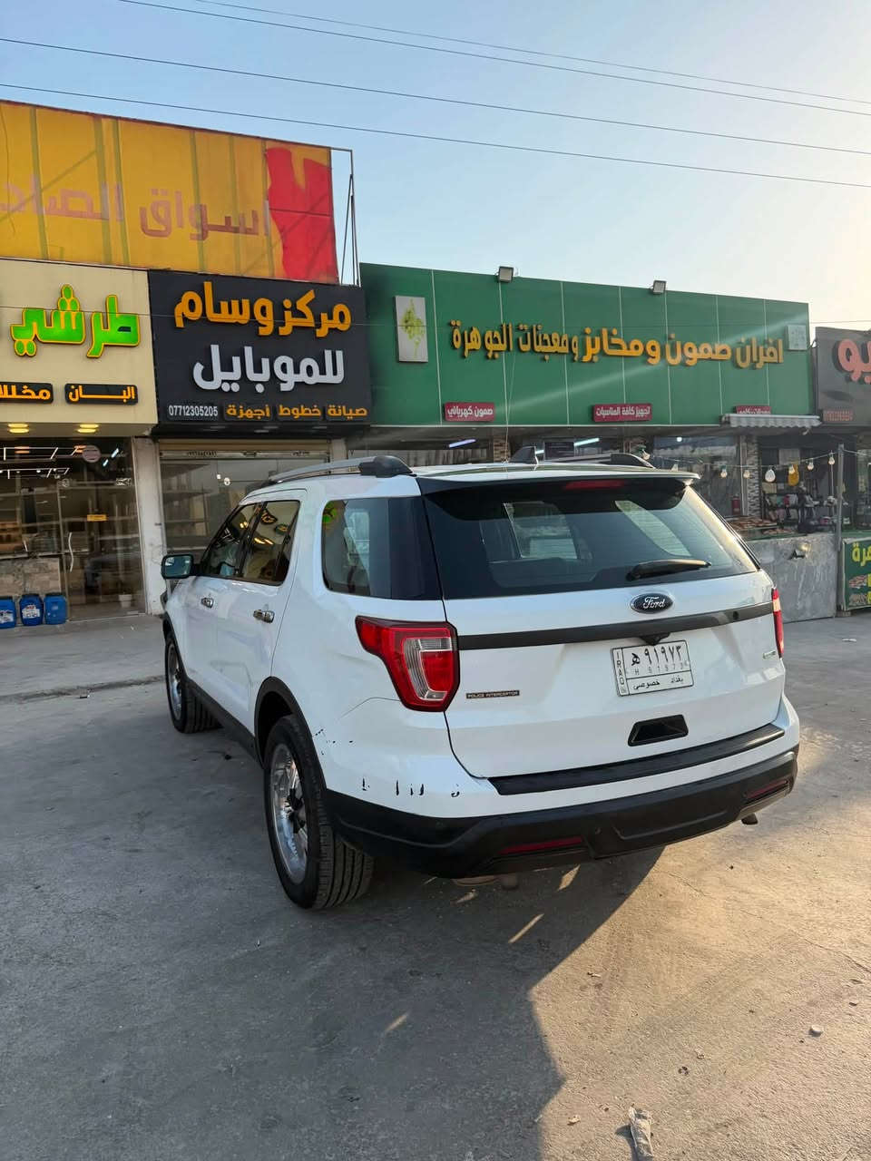 فورد اكسبلور بوليسي مكينه 6سلندر  3700بانزين
ماشيه 78 الف mil
موديل 2019
6 سلندر
 تنفس طبيعي كير 10 نمر  انسه الصرف وشلعة بيها ماشاء الله
تمشي على البانزين العادي 
مواصفات البوليسي المعروفة 
سويج
تبريد ثلج 
حساس خلفي وكامره خلفيه
كشن جلد
كشن كهربائي تحكمات ستيرن
7 راكب
حلوه وتراي حلو 
حساسات خلفي
حادث جاملغ امامي ايسر فقط
السعر 175 وبيها مجال ان شاء الله سيارة جاهزة ونصبة
حلوه وتراي حلو
للأستفسار  / ***********
