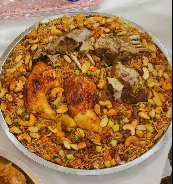 مطبك لحم • حجز • واتساب