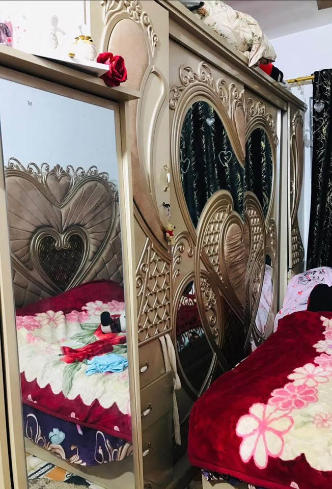 غرفه تركيه للبيع 10قطع بيها أضرار بسيطه اتصلو وافهمكم ‭***********‬
