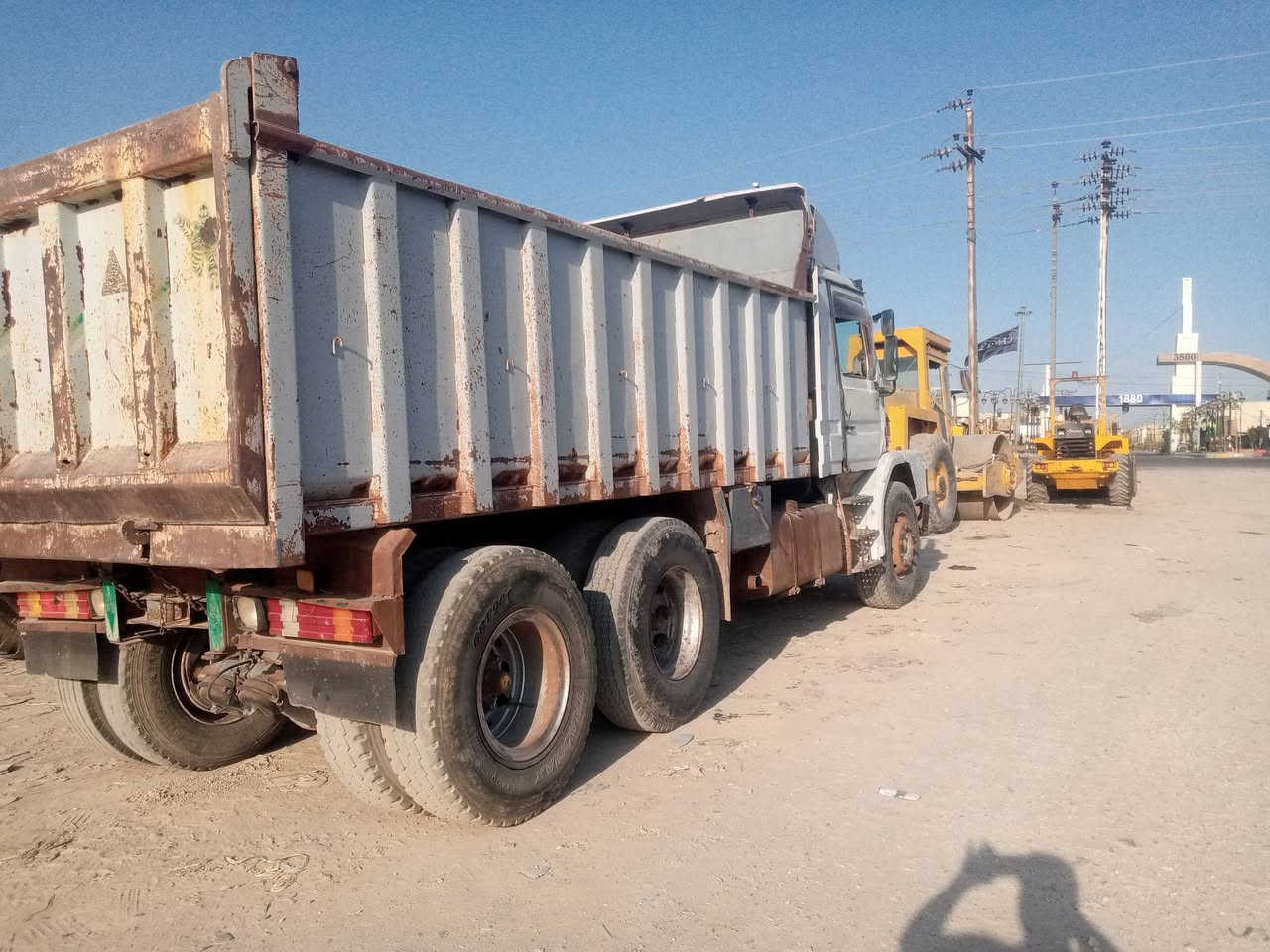 السلام عليكم سكانيه 112 كير ومكينه مكفولات بدي جديد موديل 84 قماره جديده الاستفسار على هاذ رقم *********** غير متواجد على الفيس
