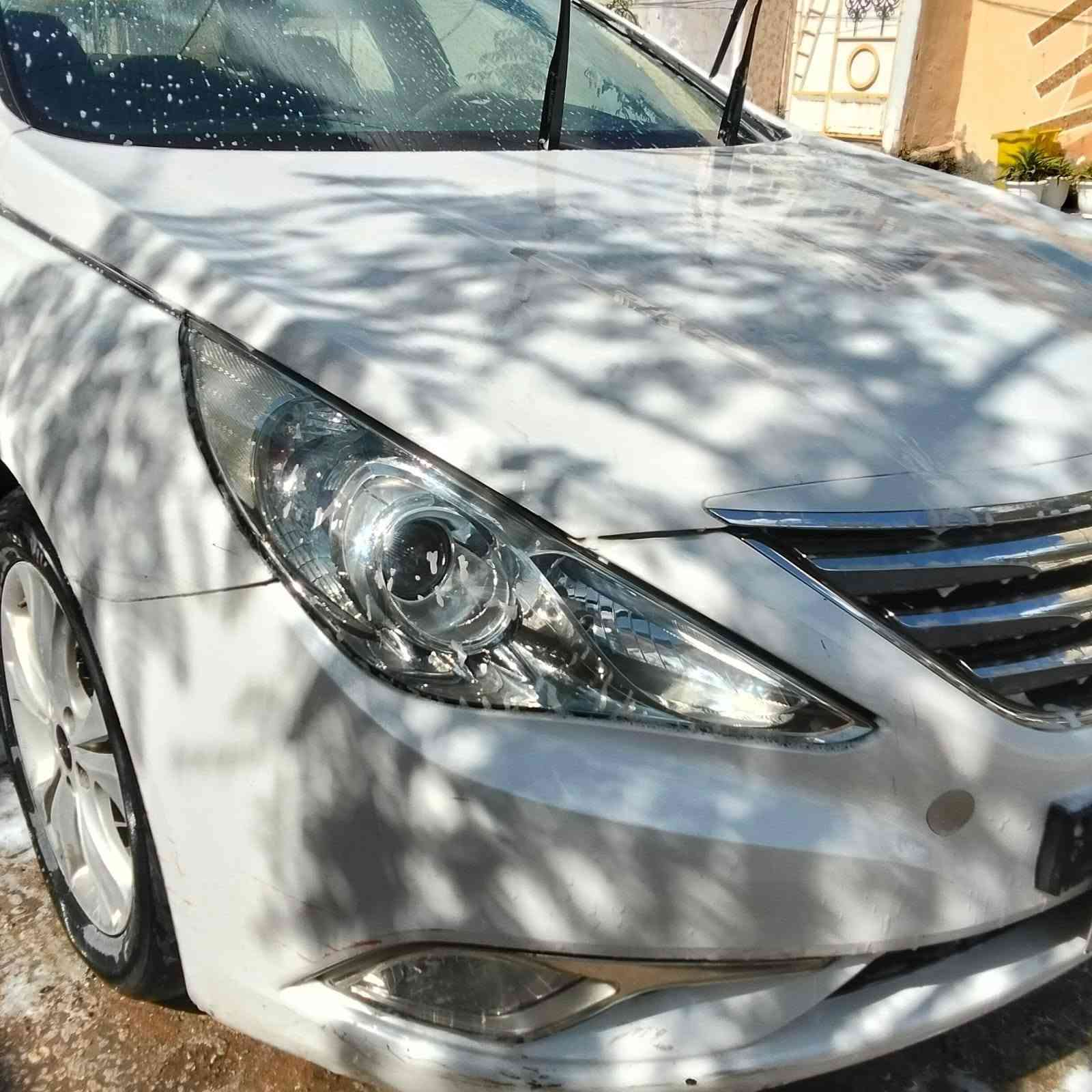 سلام عليكم 
سوناتا للبيع 2012 خليجي 
بيها قطعتين تبديل بدون دواخل 
بدون قطره صبغ 
گير +محرك# كفاله
تبريد قطعتين منظومه جديده 
تخم تاير جديد 
السياره جاهزه من كلشي ترايها وين ميعجبك 
السعر 97
مكاني نجف كوفه 
*********** واتساب متواجد
