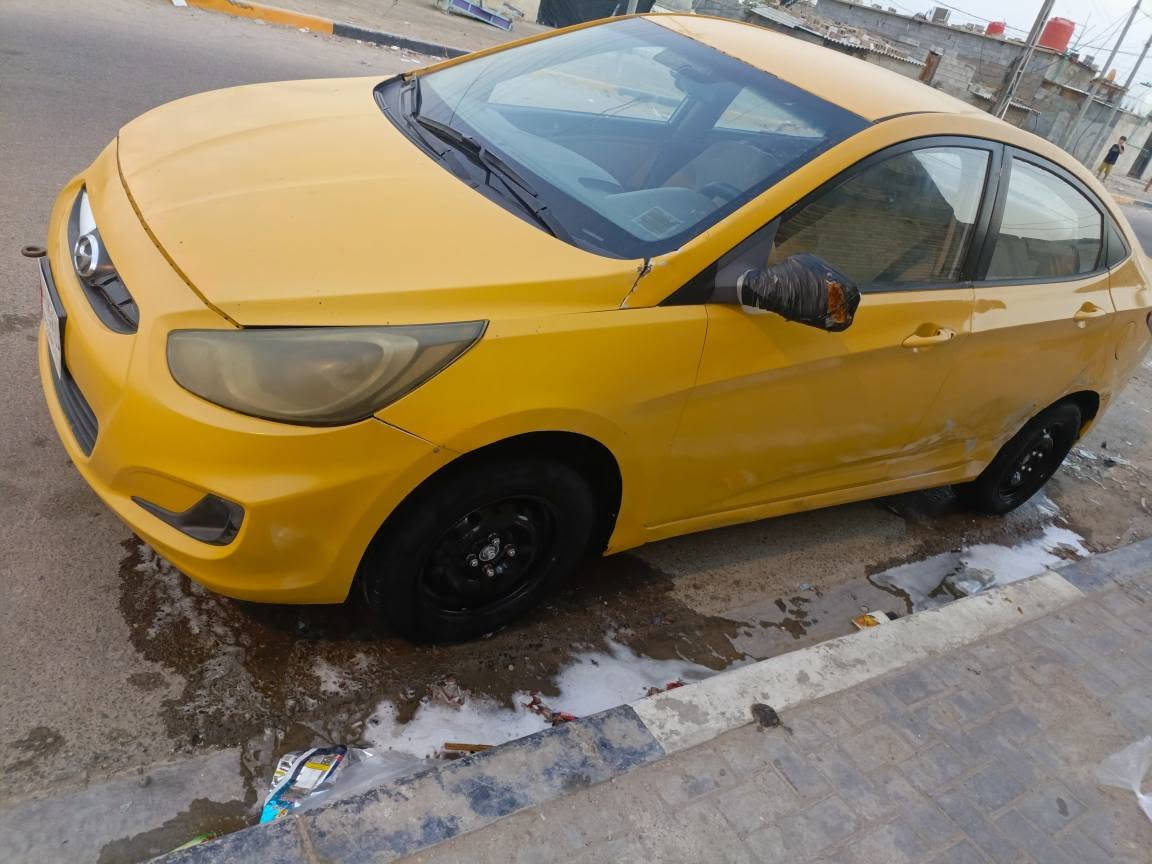 السلام عليكم اكسنت خليجي 2013 السياره جاهزه محرك 1600 تبريد شغال منضومه جديده كير تمام حداده تمام السياره تحويل مباشر مشروع وطني راعيها جاري يمي السنويه منتهيه العنوان القبله ولشراي يتصل ويدلل *********** السعر 65 علم البصرة, العراق
