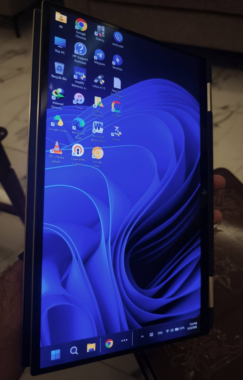 HP Spectre x360 4k touch
الموديل: HP Spectre x360 Convertible 13-aw0059TU

المعالج: Intel® Core™ i7 (الجيل العاشر) 

الشاشة: 13.3 4k UHD لمس قابلة للطي 360 درجة لاستخدامها كـ Tablet

الذاكرة العشوائية: 16GB LPDDR4 بسرعة عالية 3733MT/s  

مساحة التخزين: 512GB SSD

كارت الشاشة: Intel® Iris® Plus Graphics

2 منفذ USB Type-C thunderbolt للشحن 
منفذ 1 usb type A

 الصوت: سماعات احترافية بدعم من Bang & Olufsen

ملاحظة:البطارية مستبدلة فقط واداؤها طبيعي

السعر 750 الف

***********
بغداد / المعلمين
لايوجد توصيل
