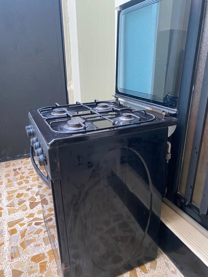 طباخ  للبيع نظيف  مال بيت مكاني حي الكندي الثانية ‭ ***********‬
السعر ٥٥ الف وبي مجال قليل
