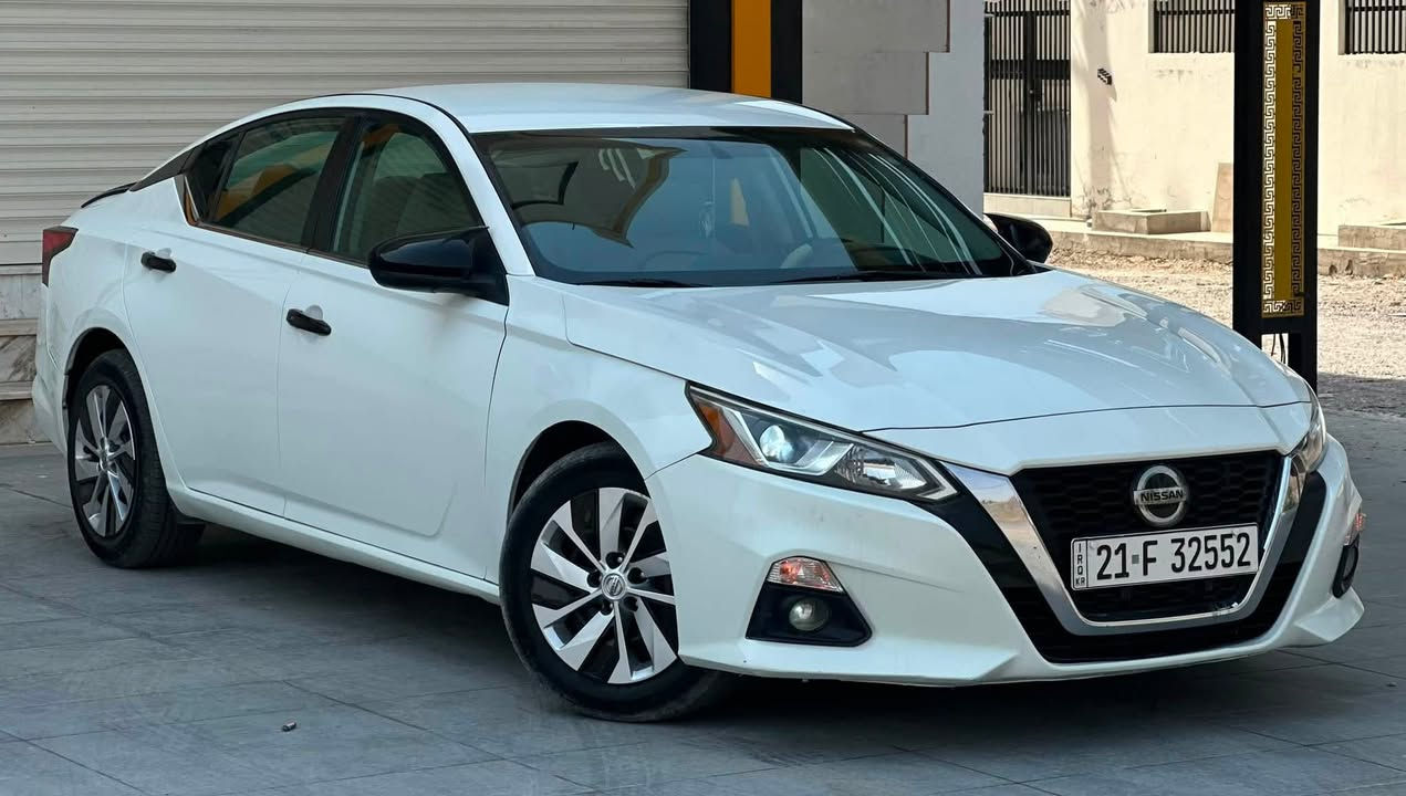 للبيع التيما ابيض داخل ابيض
السعر 129 وبي مجال بسيط
*********** 
موديل 2019 
موصفات S 
بدون ايرباك 
تحكم ستيرن 
تثبيت سرعه 
تبريد ثلج 
بصمة ابواب 
بصمة تشغيل 
صندوق بصمه 
تشغيل عن بعد 
حجر بلادي 
رادار بلادي 
ماشيه 75 ميل 
السياره بيهه جاملغين كدام صبغ بجم كبس بدون دواخل بدون ايرباك
رقم سنويه هزه براد جديد 2031
مكان السياره ديالى خانقين
