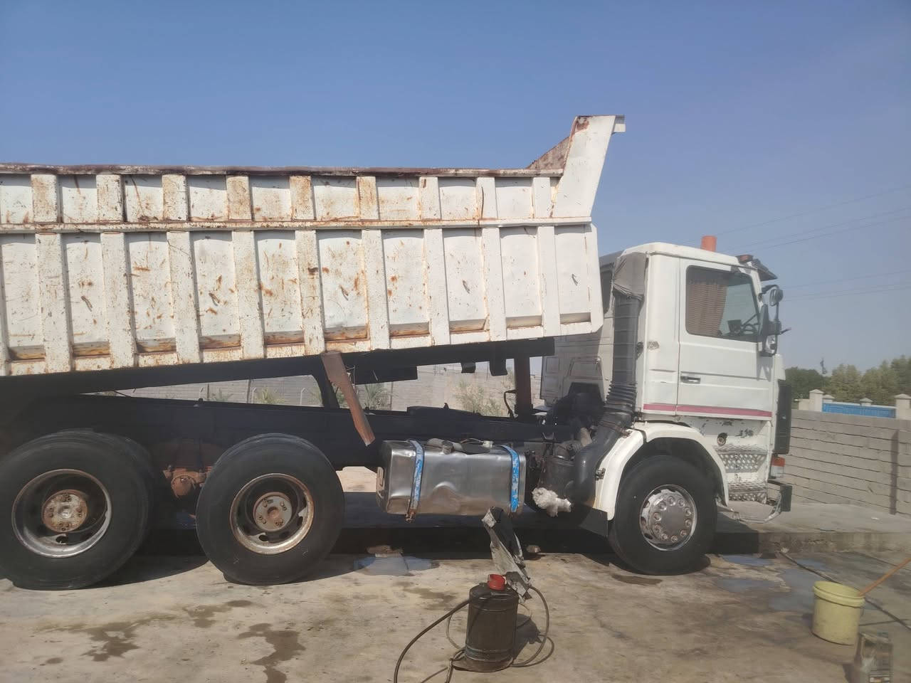 سكانيه قلاب ايف تك غماره مكفواله من شاصي وكير5با 5 ومكينه سوده مكفواله مجموعه كتر 19 بدي سودي تواير جدد تبريد شغال رقم ربيل  رقم *********** البصره الزبير

