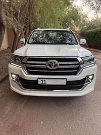 لاندكروز GXR • ٢٠١٩ • رقم بغداد