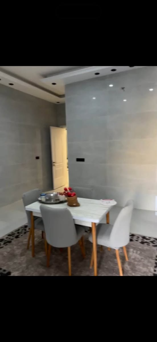 مجمع النخيل • ٢ غرف • سبليت