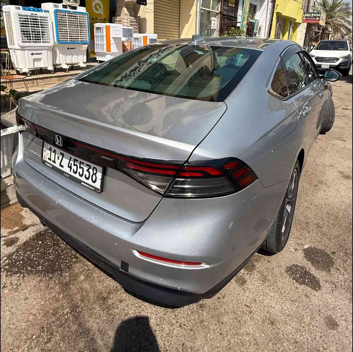 السلام عليكم ورحمة الله
هوندا اكورد 2023 EX

 128$ وبيها مجال 

بغداد معوقين 

وكالة عامة باسم المشتري 

مواصفات الـ EX معروفة 

ماشية 52

كاملة بدون نقص حدادية تبريد محرك كير عدا الرادار  

حادثها أربع قطع وصبغتها حزام للجمالة 

1HGCY1F37PA020202

***********
