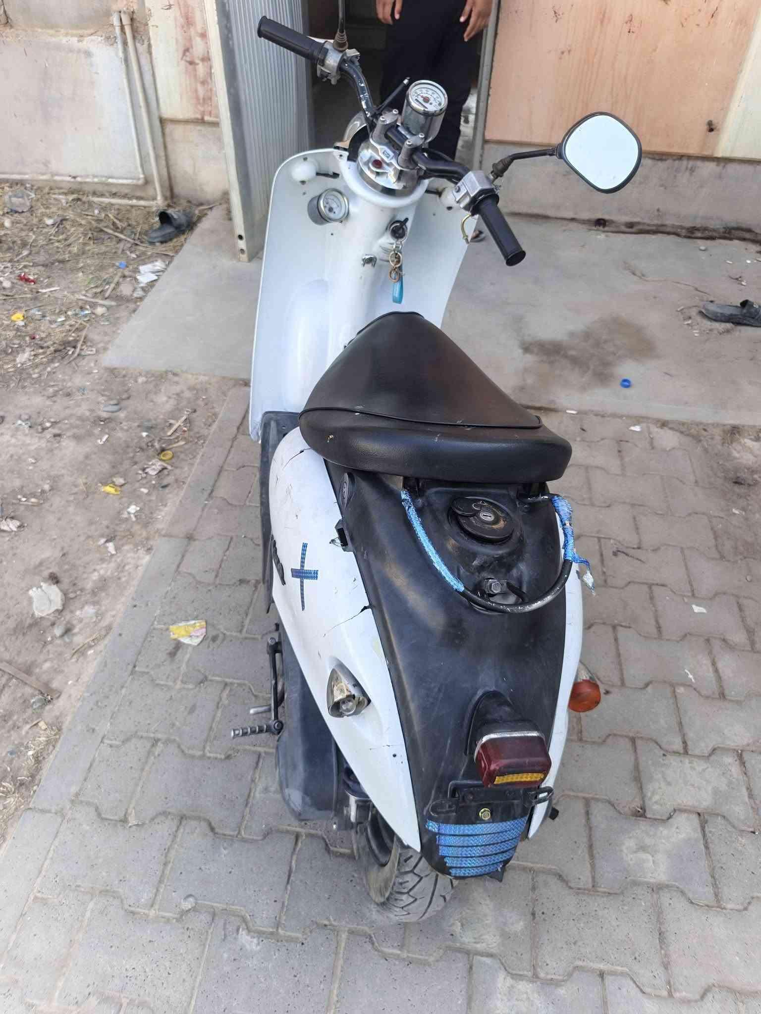 اخون دراجه ياومها اصلي شرط محرك كبس شرط بلادي مامفتوح خلص اخون دراجه نازله رمبه بس بيد جهال وهملي عايزها كفارت وترتبيات بيع مستعجل 230 وبي مجال حك جيه مكاني مجمع الدور ***********
