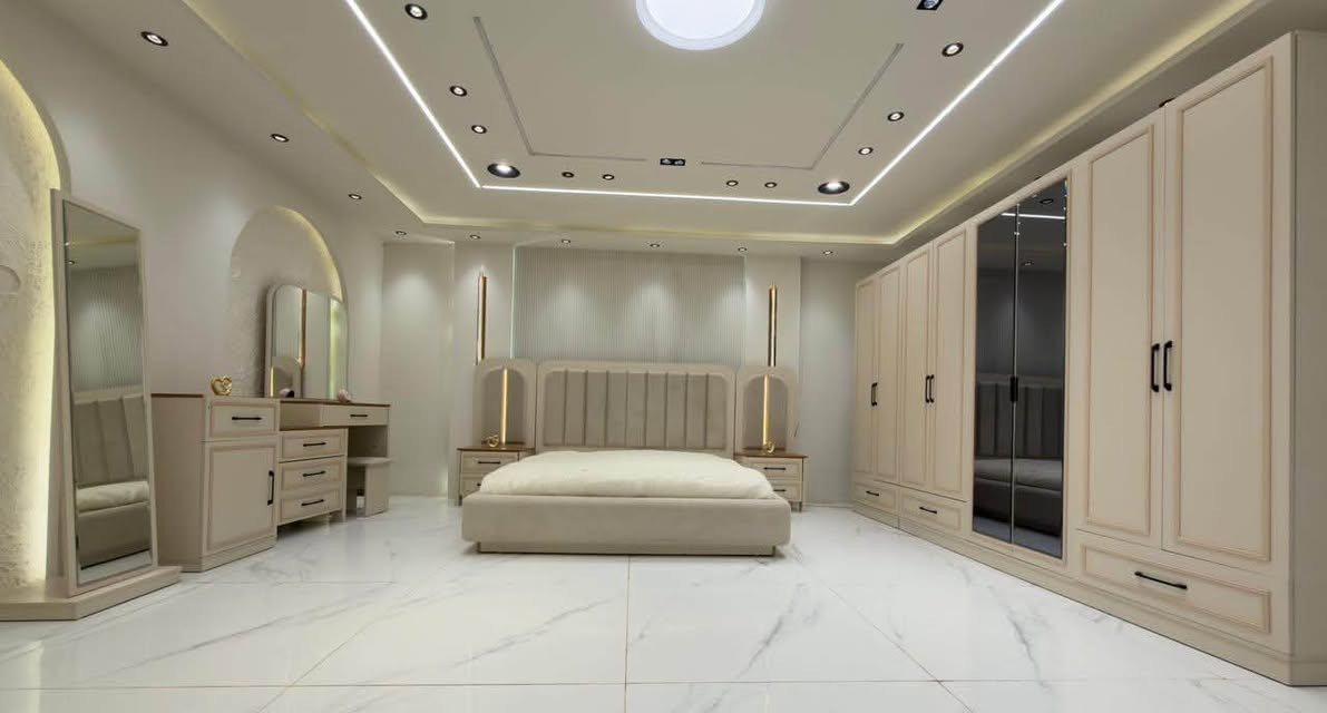 موديل      الصوفيا

9 قطع         سرير مخزن

ضهر بلوك بالكامل 

شغل ممتاز    👌 

1650
75 شد ونقل
***********
***********
