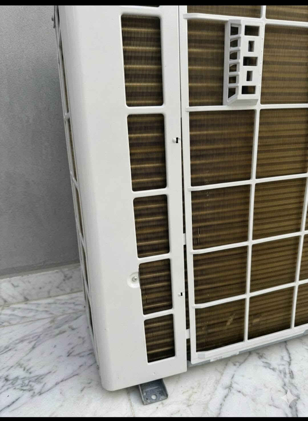 سبلت LG حجم  ( طن ونص   ) تايلندي اصلي 
 انفيرتر تحكم امبير اخو الجديد  غاز 410 
يشتغل على السحب على 4و6 و8 امبير 
نظافة 💯% 

سعره الجهاز  550 نهايته قفل

مع كامل ملحقاته  بواري ريمونت قاعده وايرات غازه مال الشركه مقفول 
 مغسول وكامل يعني تشد وتترحملي 

📍مكاني بغداد قريب الشعب بوب الشام 
📞للاتصال بالرقم ***********او وتساب
يوجد خدمة توصيل 🚛 داخل بغداد
