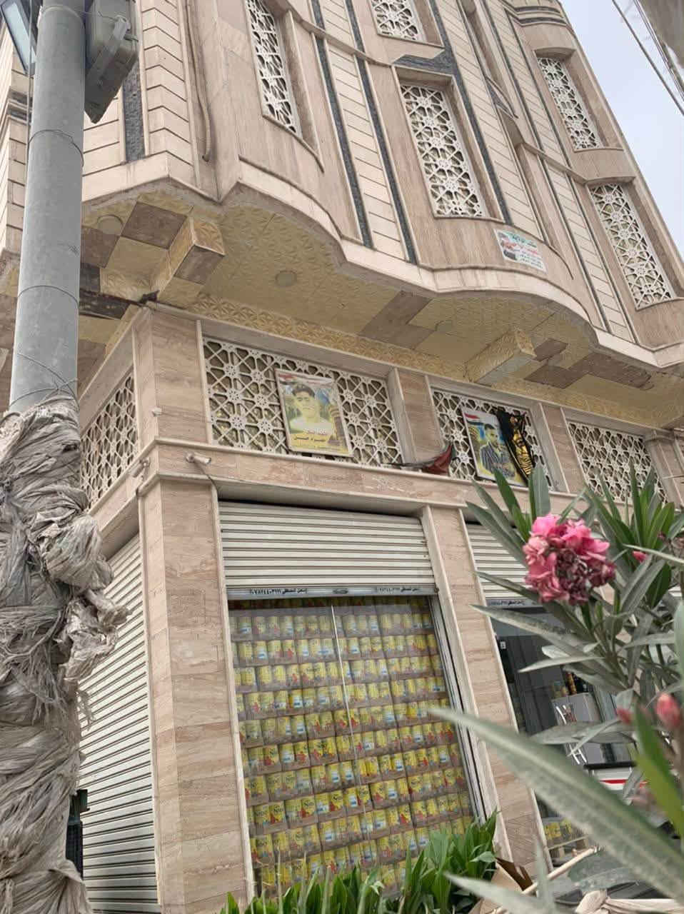 ٣ طوابق ونصف • مكتبين • مصعد