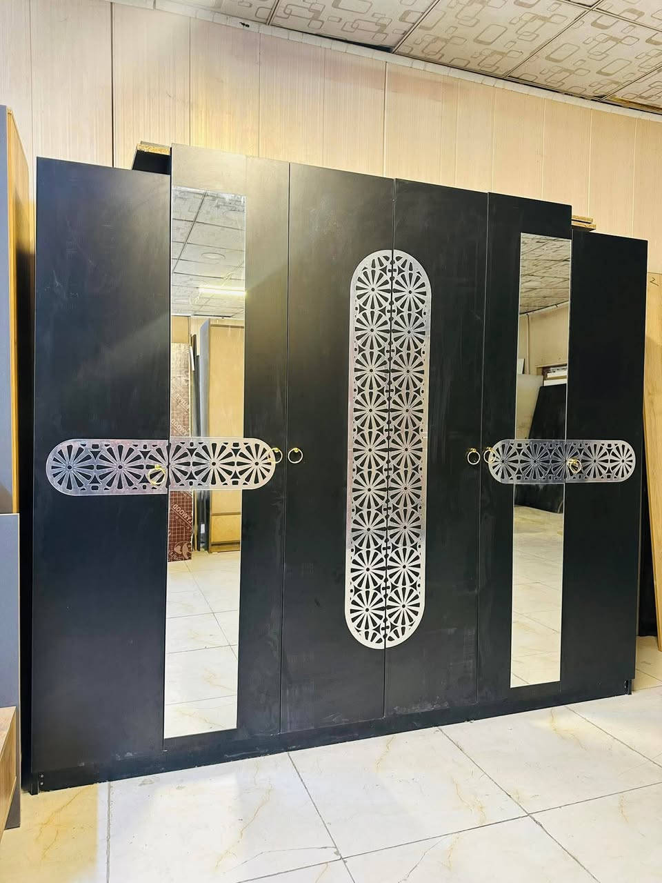 بس 425 نضافه فوول 5 قطع مع شد ونقل داخل بغداد مجاني  للحجز اخذ سكرين وتفضل واتس اب *********** تتوفر انواع الغرف
