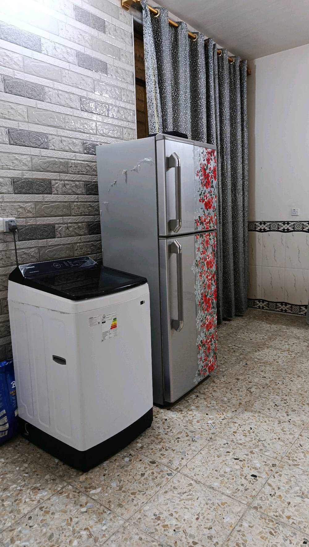 السلام عليكم دار للبيع مساحه ٨٠ متر واجهه ٥ و٦٠ونزال١٤ بناء جديد قاط واحد مكان مزرعه مريوش نهايه حي اور للاستفسار رقم ***********