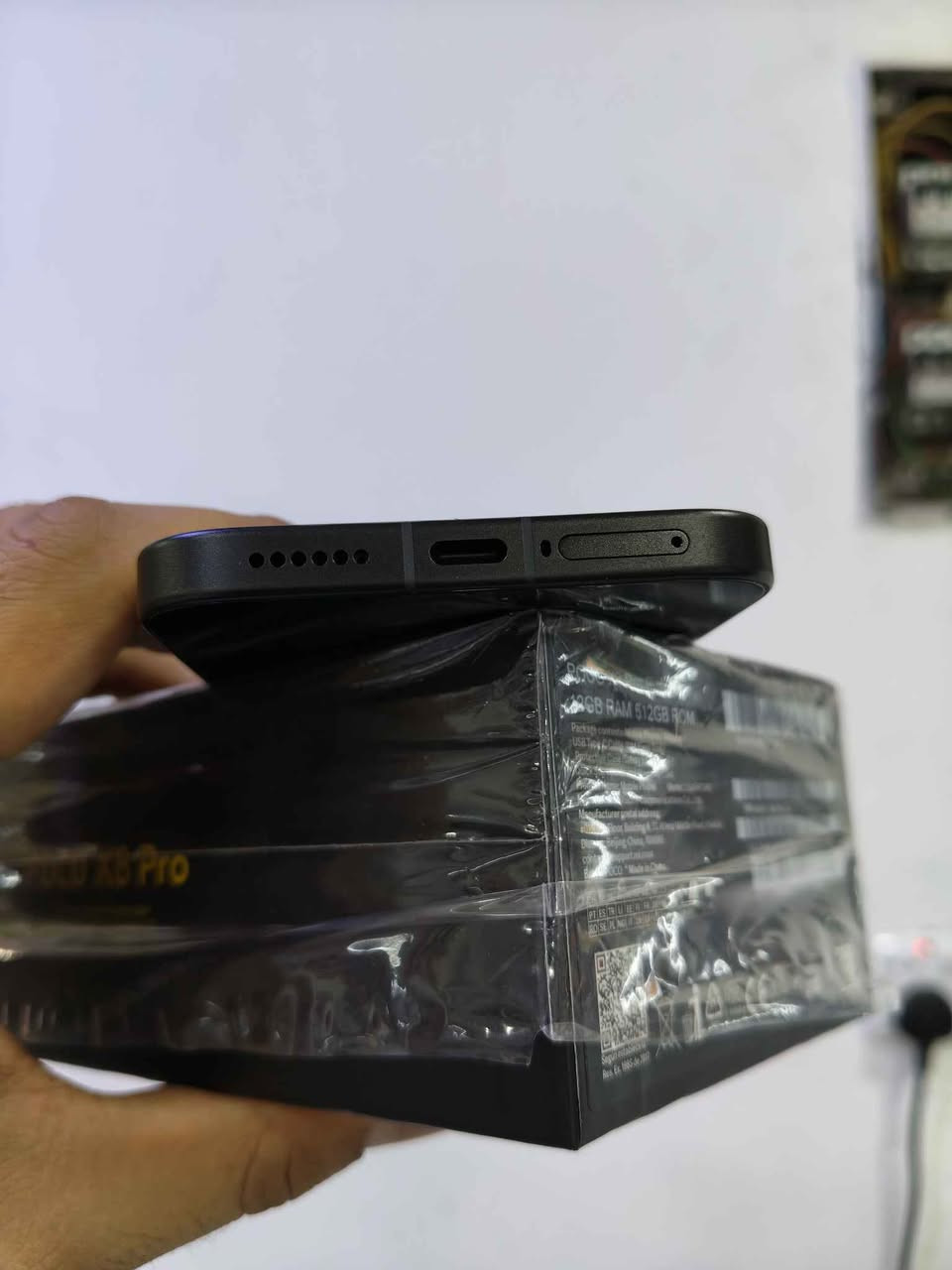 السلام عليكم للبيع Poco X8 Pro ذاكرة 512 جهاز بالكارتون استخدام شهر واحد حاله حال جديد وبي ضمان فحص لك كامل ملحقات الاصلية السعر 550 الف وبي مجال قليل مكاني البصرة *********** البصرة, العراق
