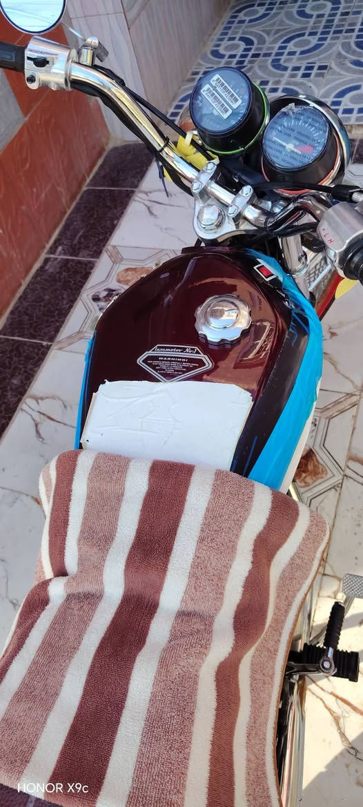 السلام عليكم. دراجه نامه ابرو  2023  سكنر  دراجه نضيفه ما مبدل بيه برغي. دراجه حلوه لون ماروني   كهرباءيات كله شغاله    المكان الغاراف.  السعر 650وبيه مجال ولشراي يدلل. ***********
***********
