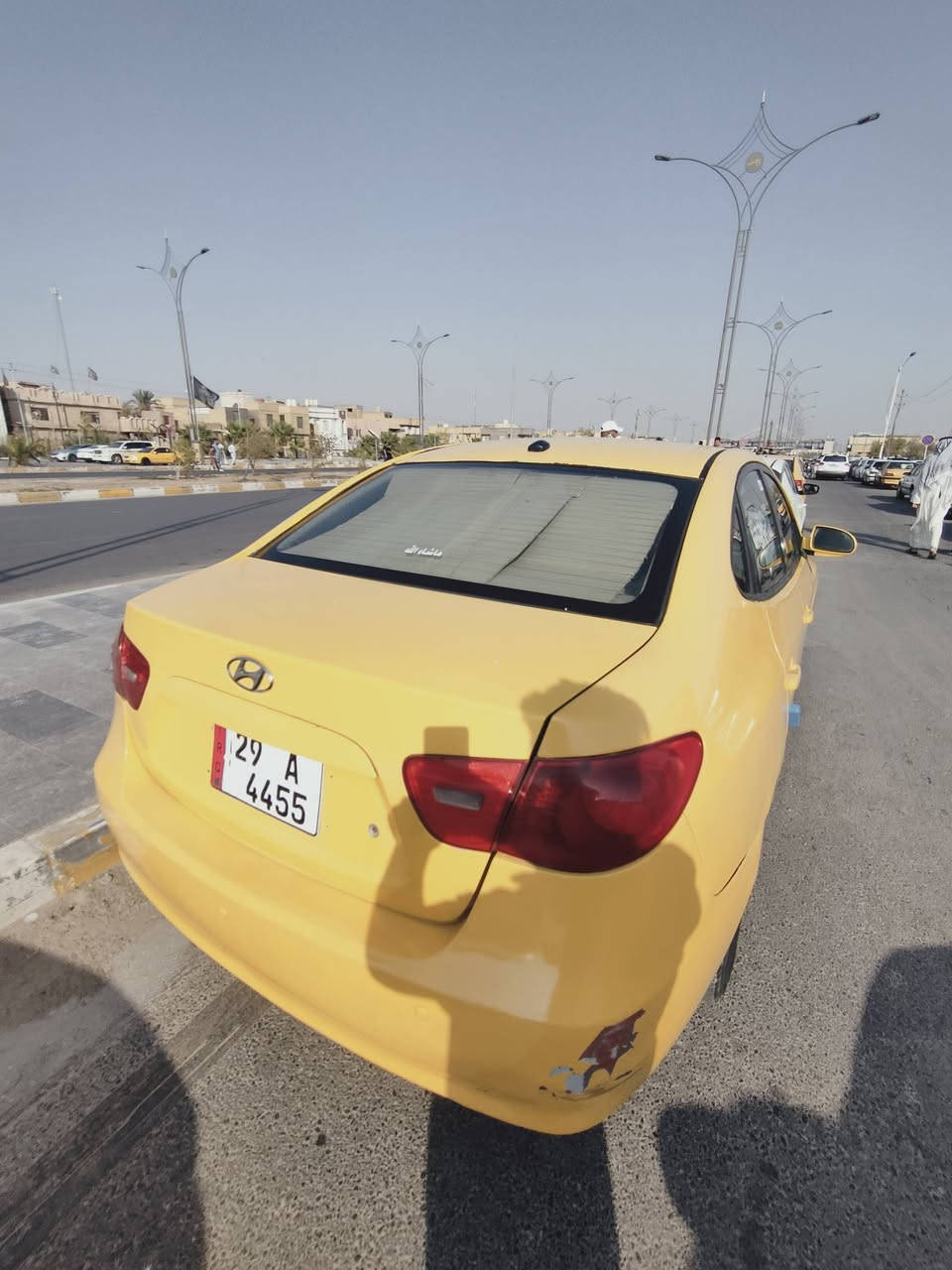 النترا ٢٠٠٨ امريكي
محرك ٢٠٠٠
تبريد شغال كهربائيات كاملة
بيه ٣ قطع بدون دواخل 
كير ومكينه خير من الله كفاله
مكان سوق الشيوخ 
استفسار علرقم ***********
