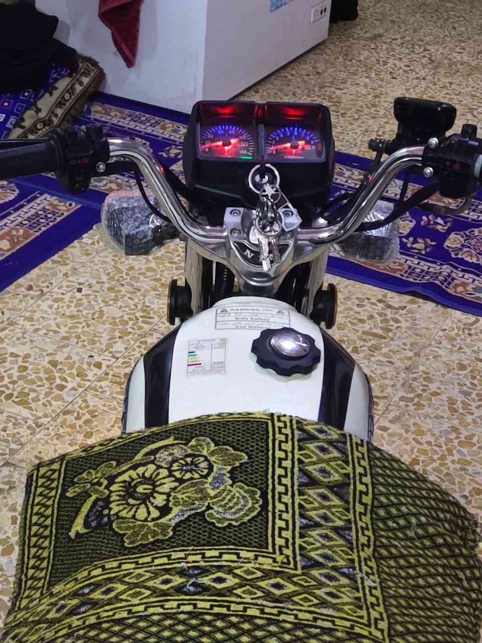 نامه امتياز  26
اوراق سكنر 
مابيه اي نقص 
مكان طويريج ام روايه

السعر 800وبيه مجال 
اتصل ***********
