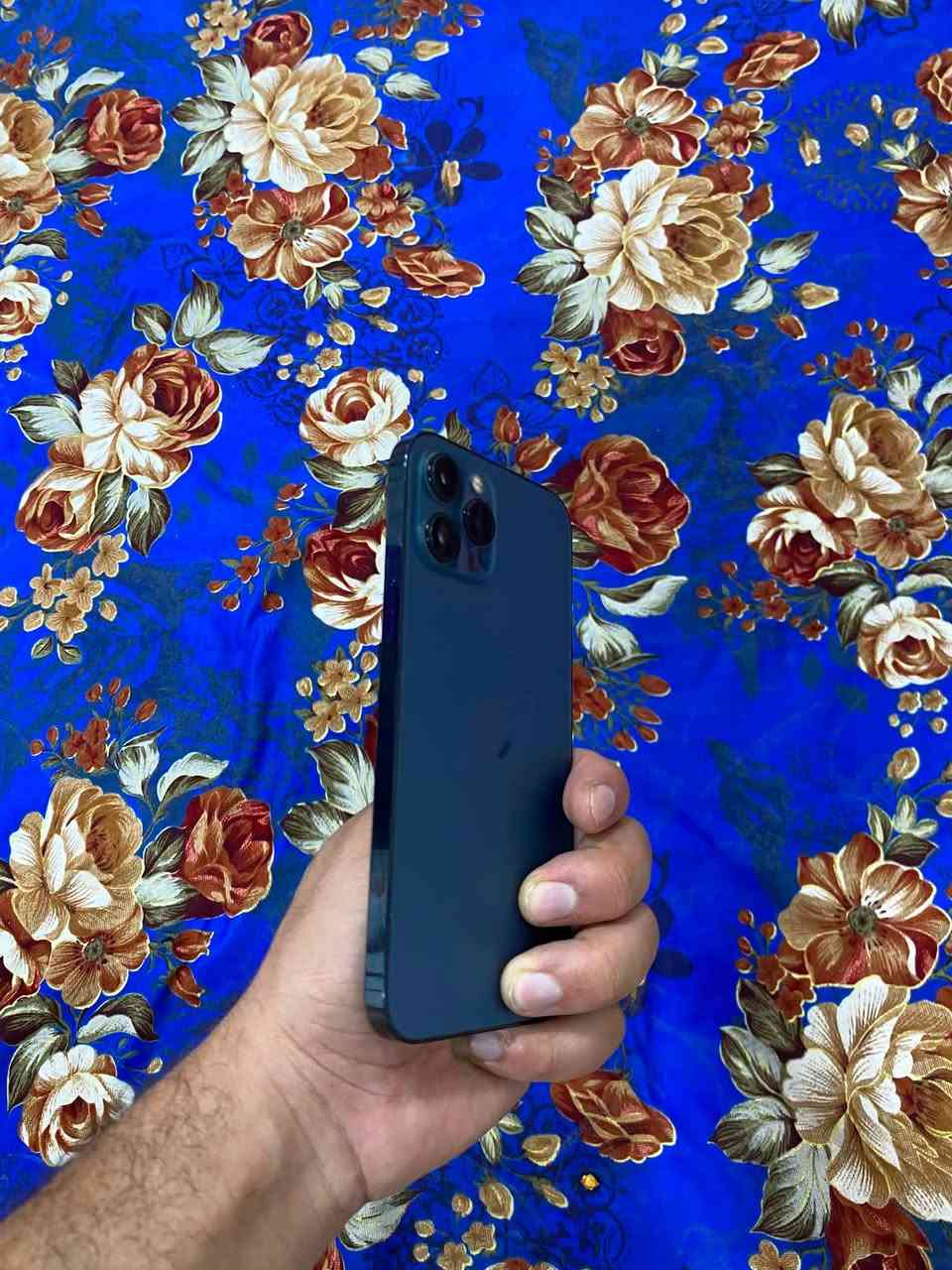 📱 للبيع – iPhone 12 Pro Max (256GB)
✅ جهاز نظيف وحلو وسلس. ✅ ذاكرة 256GB. ✅ مبدل شاشة وبطارية نوعيات ممتازة ومرتبة. ✅ الجهاز جاهز للاستخدام وما يحتاج أي مصروف.
💰 السعر:٣٠٠ ألف فقط
📍 العنوان: بغداد – البياع
🚚 يوجد توصيل داخل بغداد
📲 واتساب :***********
