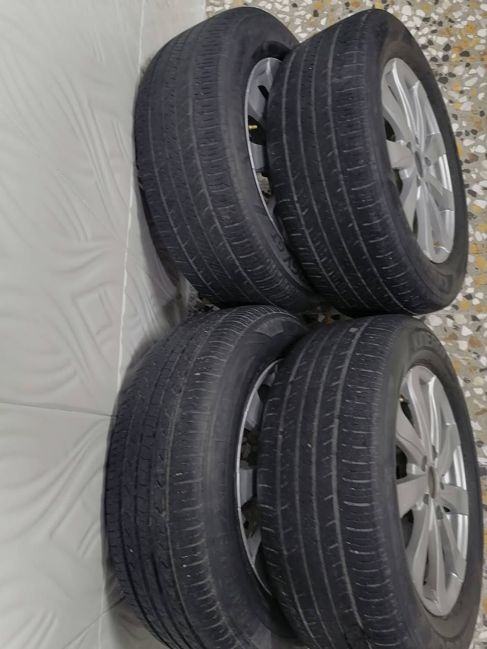 ويل كب سوناتا كوري أصلي مع تايرات  حجم 16 يرهم للسيارات الكورية سعره 160 الف مكاني بغداد ***********
