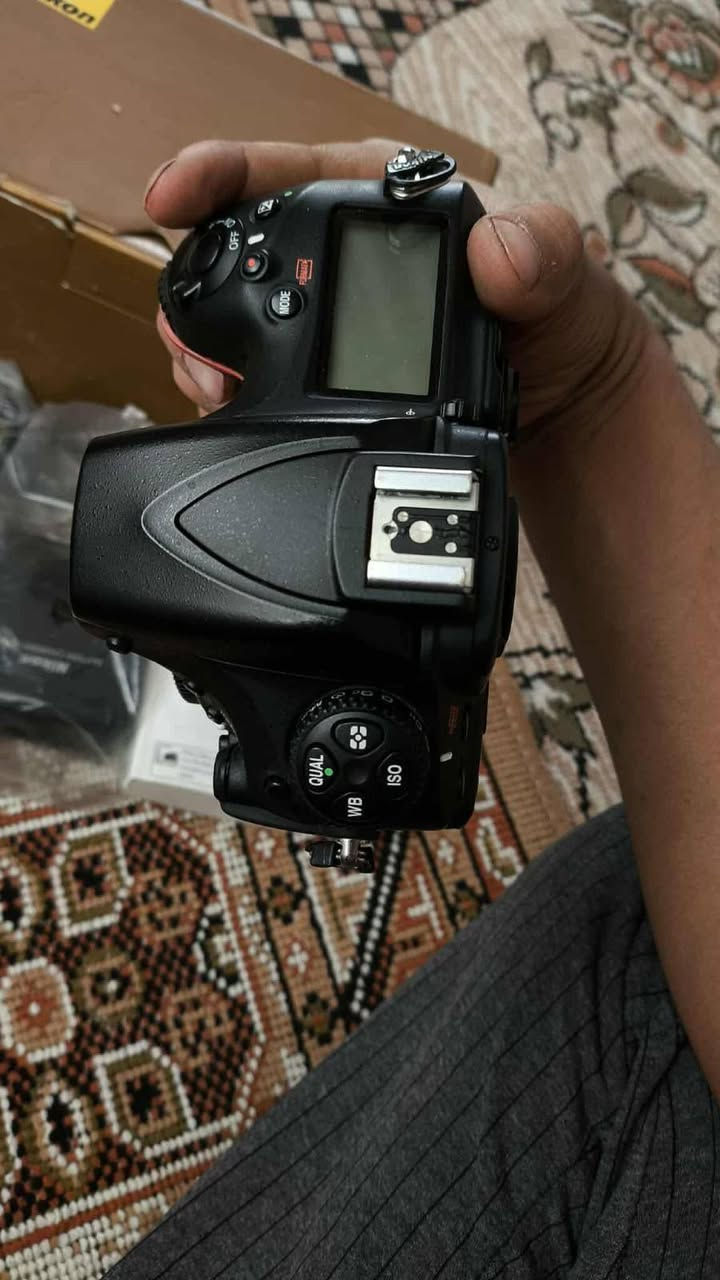 بدي للبيع كامل الملحقات.
نيكون 
810D
باقي تفاصيل خاص او وتساب.
***********

