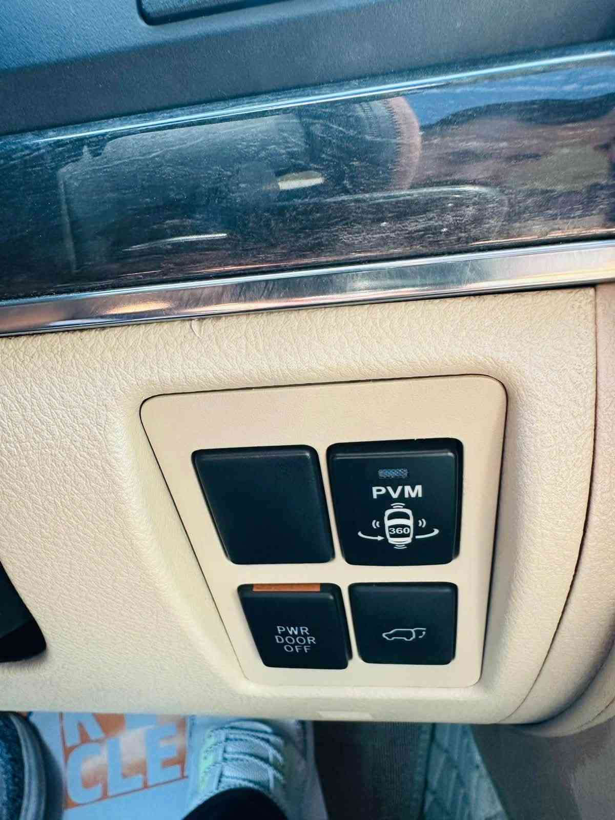 لاندكروز • ٢٠٢١ • رقم بغداد