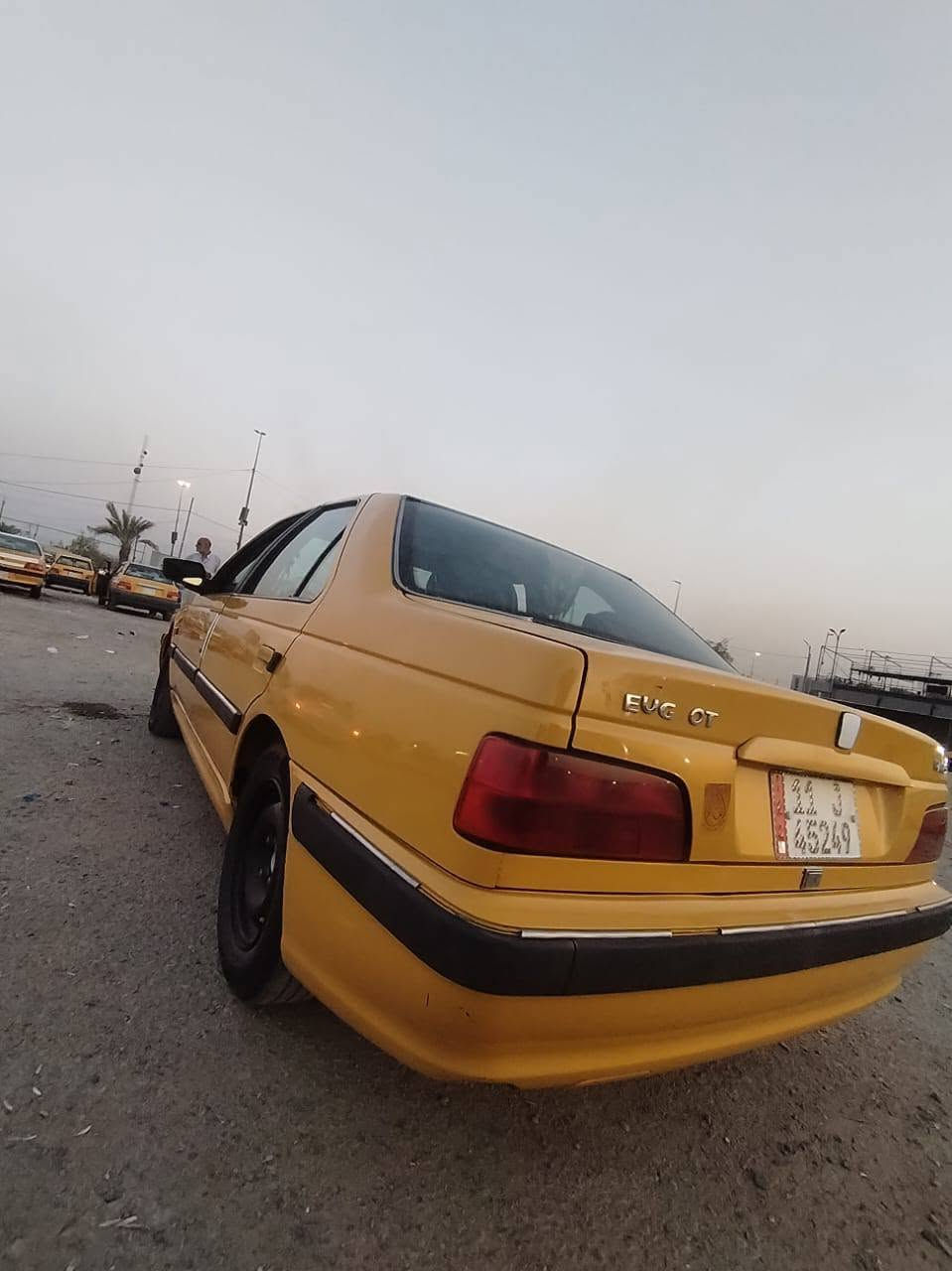 سلام عليكم
بيجو بارص موديل 2015
بيهه بارد بل بنيد 
تخم تاير جديد سنويه بسمي 
سنويه جديده رقم نكليزي
غرفه بلاديه 
كهربائيات كلهه شغاله 
مكان بغداد الكماليه 
سعر 40 وبيهه مجال 
***********
