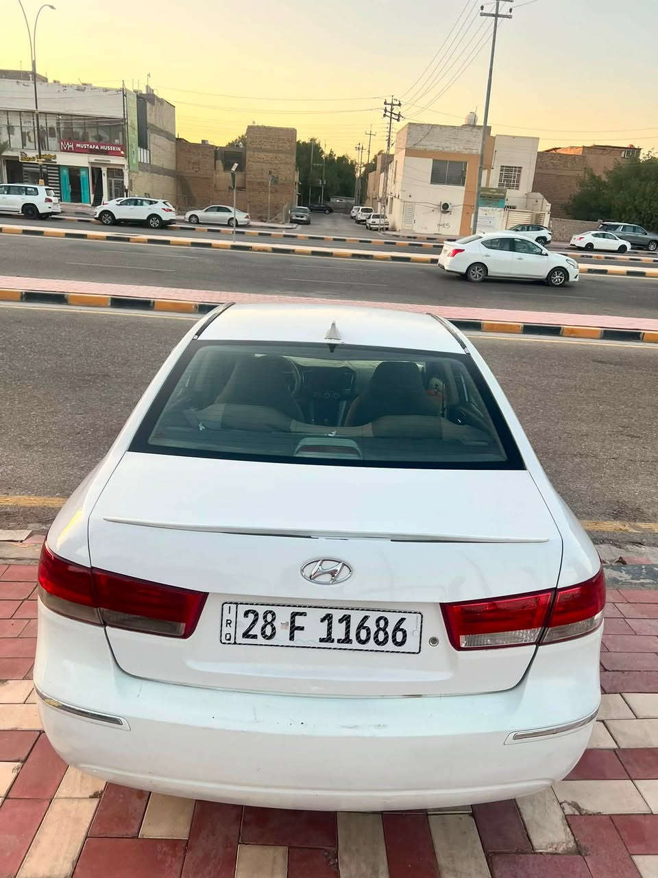 سلام عليكم
سوناتا 2009 خليجي 
مكينتها 2400 اربع حساسات السيارة مصبوغة حزام ضربتها الجمالغ الخلفي عكس السايق وبيها طخات بسيطة السيارة سنوية لل 2027 باسمي نجف تبريدها ما اعرف مشكلتة ساعه بارد وساعه لا السيارة جاهزة واذا مراوس حسب القناعه 
       السيارة سعرها 97 وبيها مجال بسيط حگ الجية 
الرقم ***********
