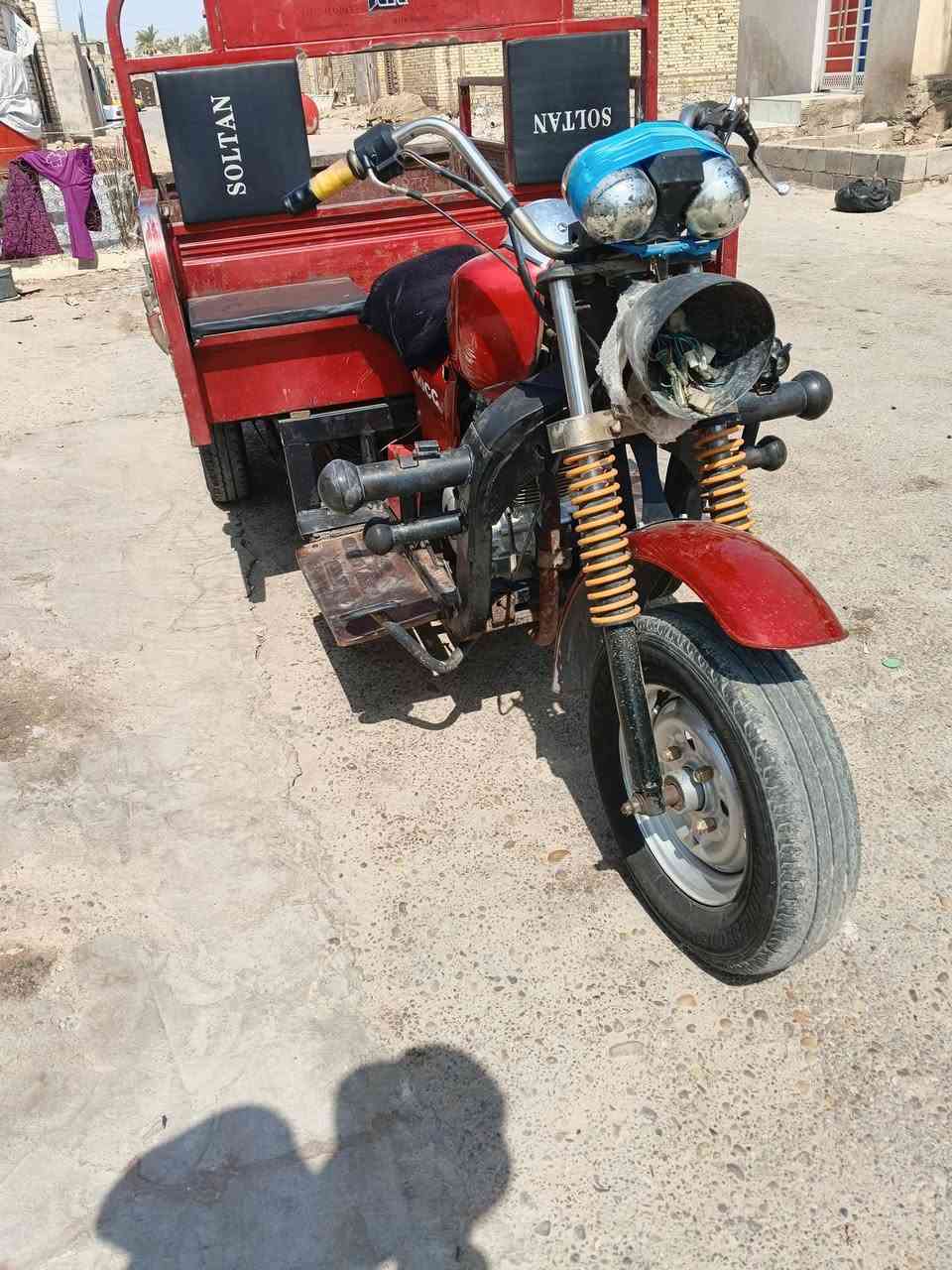 موديل 20 ثلاثه وبيها مجال
***********
