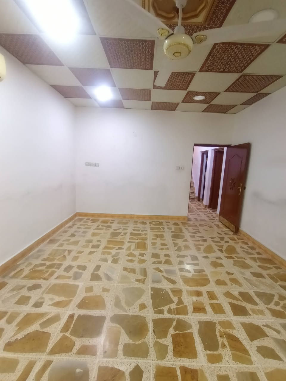 ٢٥٠م • ٣ غرف • قادسية ثانية